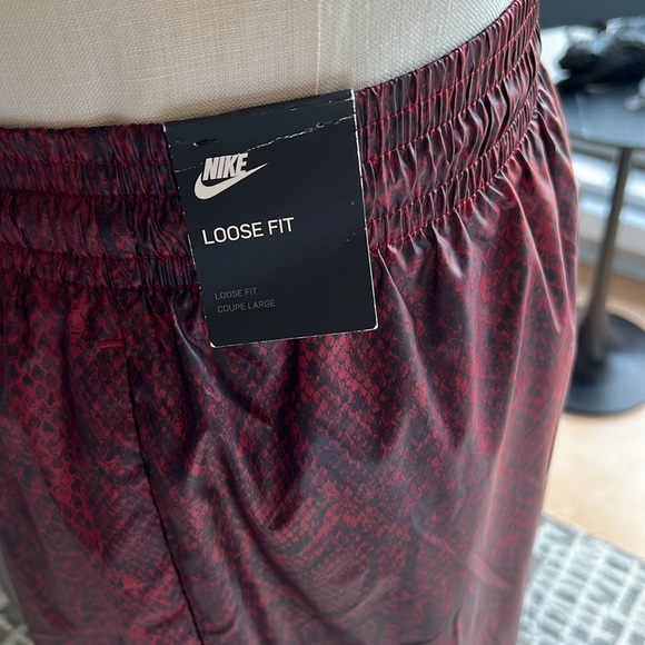 New Women's Nike Python Print Jogger Pants Size XL - Picture 5 of 6
